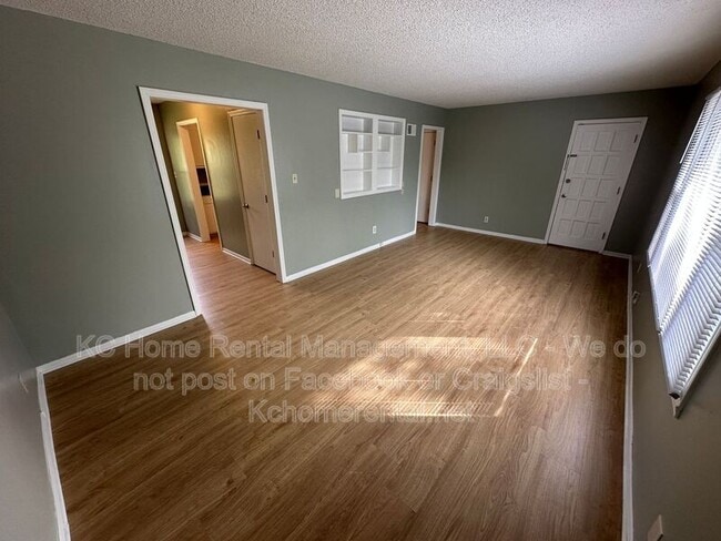 Photo - 6615 W 62nd St