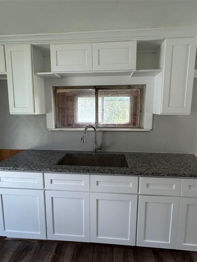 Photo - 5822 Edna St