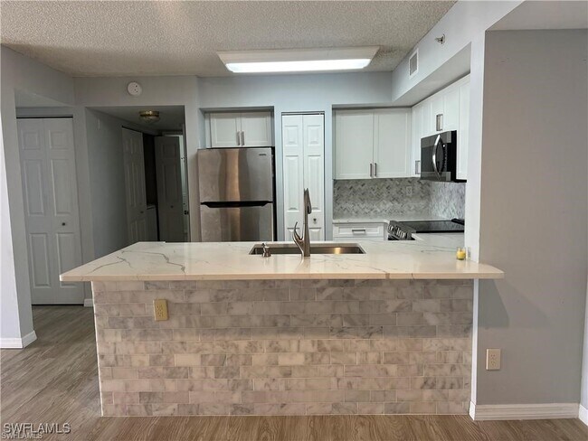 Photo - 1210 Wildwood Lakes Blvd Unit 206