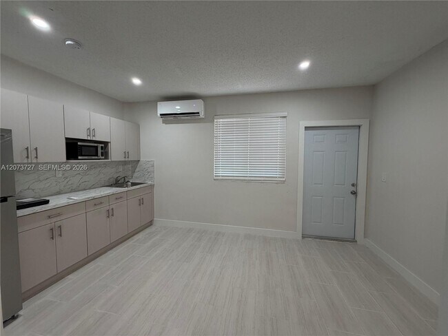 Photo - 10921 SW 144th Ave Unit 1