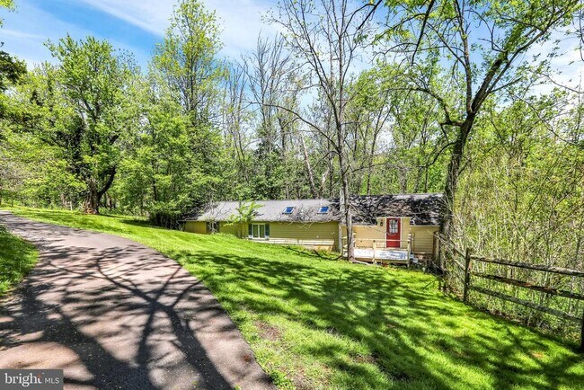 Photo - 5496 York Rd.