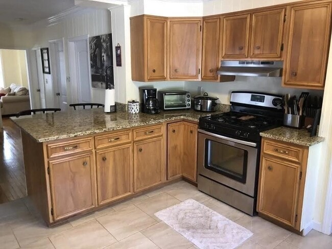 Photo - 83 Coburn Ave