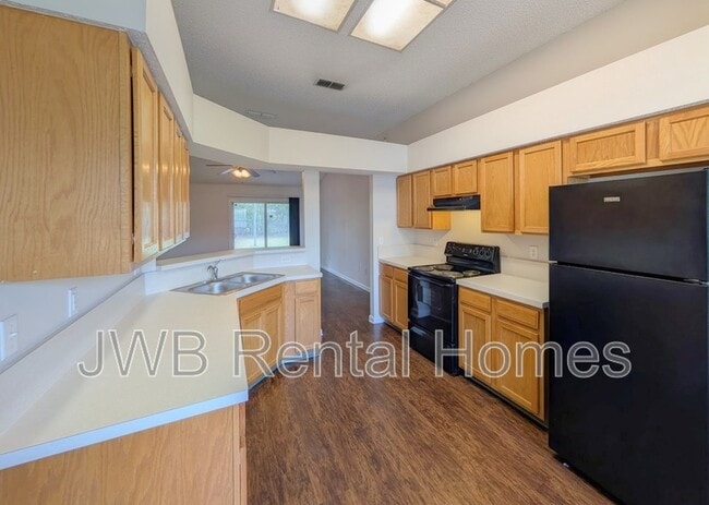 Photo - 8564 Mayall Dr