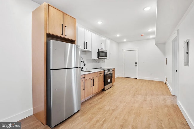 Photo - 900 N 41st St Unit 1 Bedroom