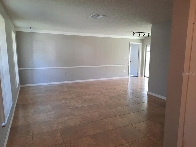 Photo - 13016 Serpentine Dr