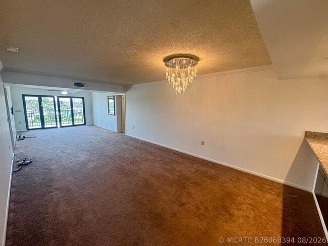 601 Seafarer Cir Unit 405
