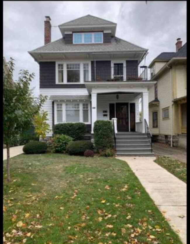 Building Photo - 364 Woodward Ave