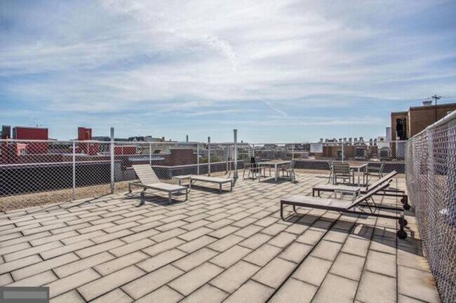 Photo - Charming Studio Unit within Walking Distance to GWU Unit 307