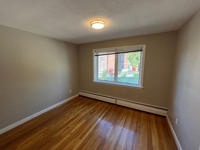 38 Evergreen St Unit 3