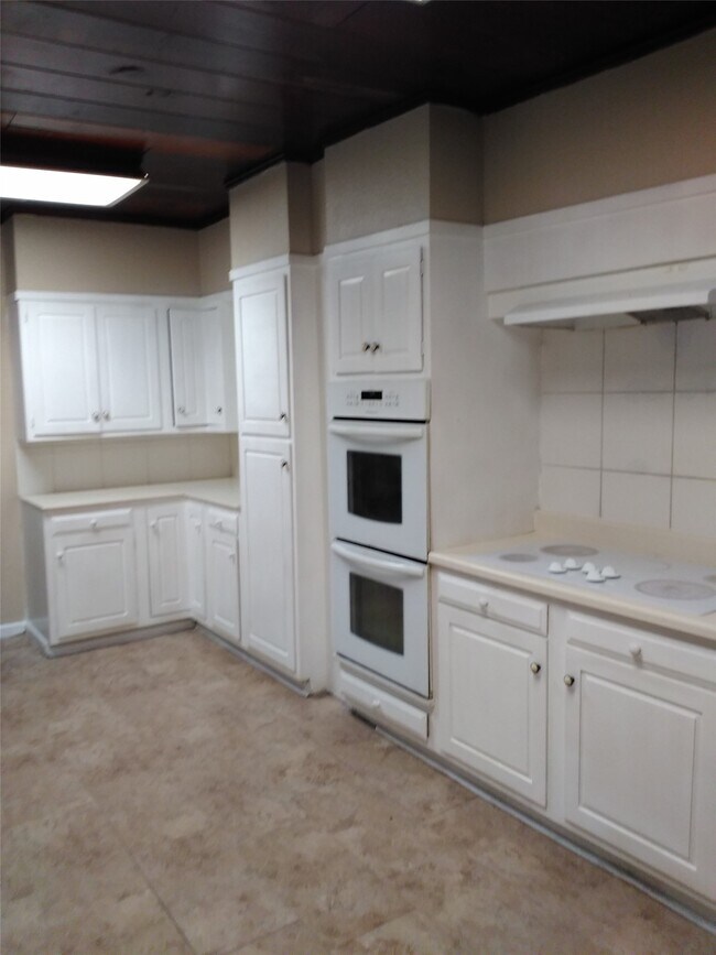 Photo - 4730 Orange St