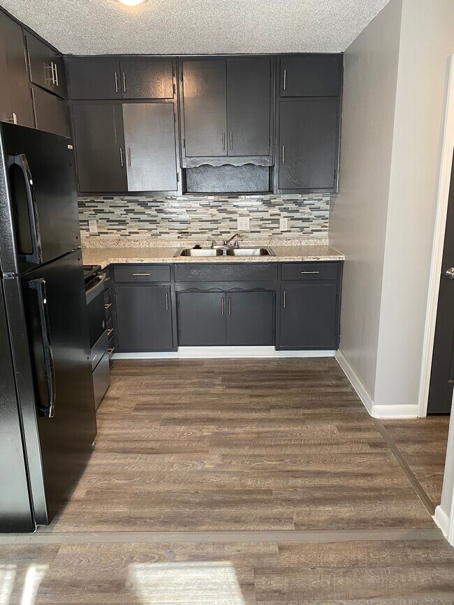Parkside Living Apartments - Parkside Living Apartments