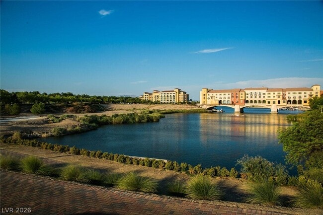 Photo - 30 Strada Di Villaggio Unit 515