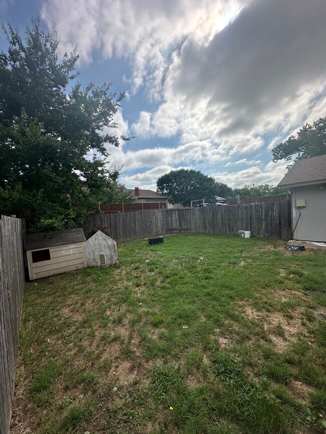 Photo - 3628 Blossom Trail