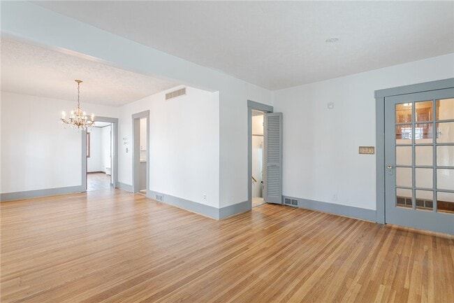 Photo - 176 Merwin Ave