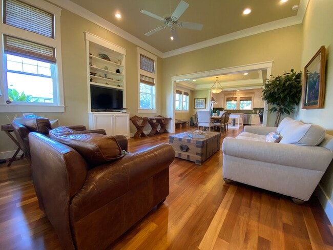 54-3761-3761 Hinahina Rd