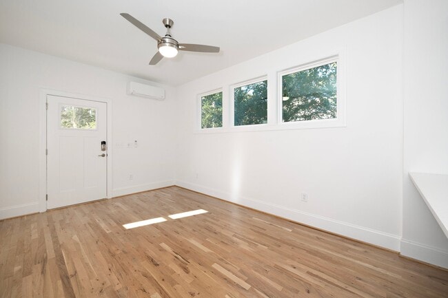 Photo - 4110 Garland Dr