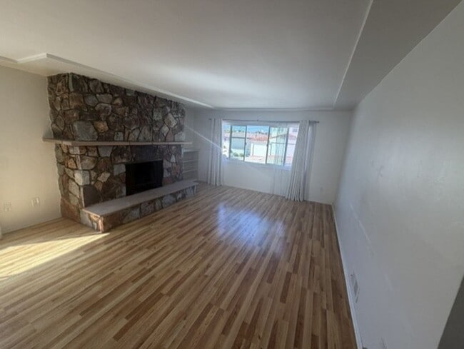 Photo - 3120-3126 Horton Ave Unit 3120