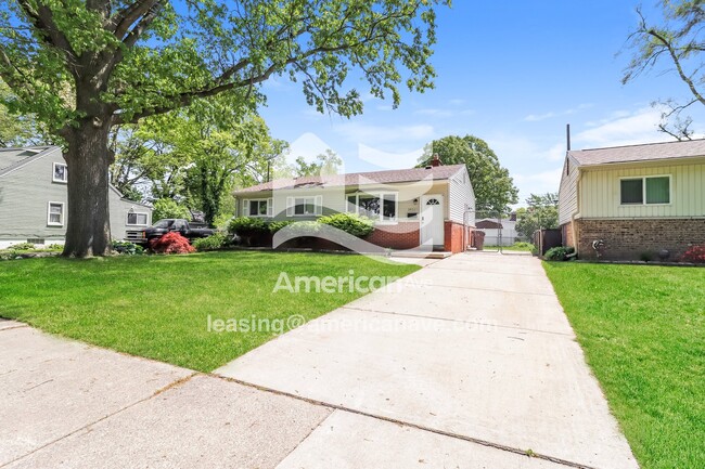 Photo - 34521 Harroun St