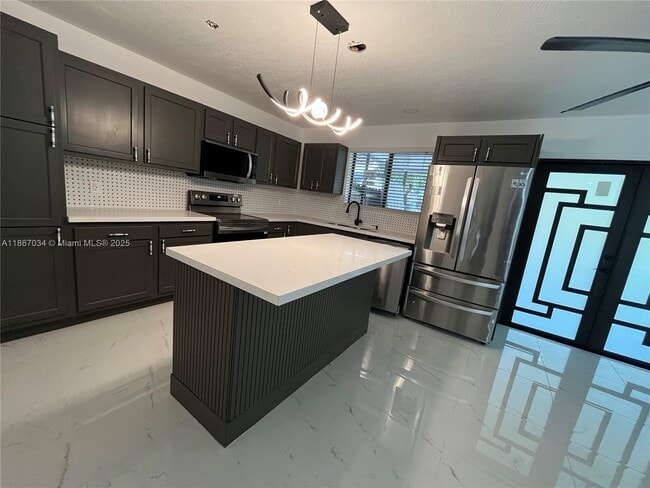 Photo - 4661 NW 4th St