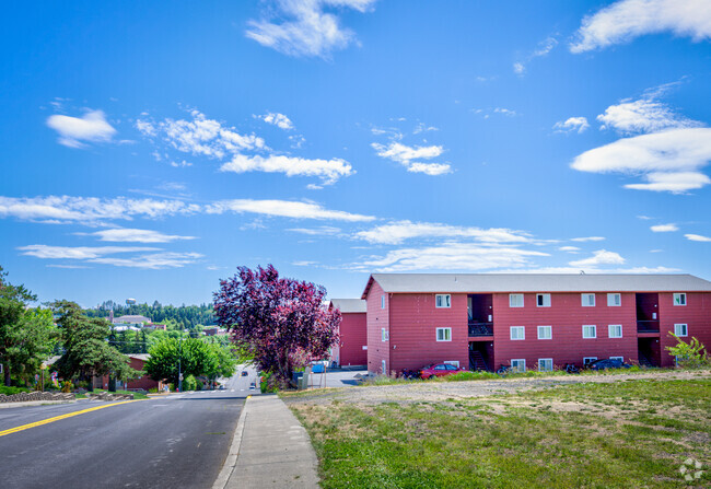 Building Photo - The Crimson Meadows Rental