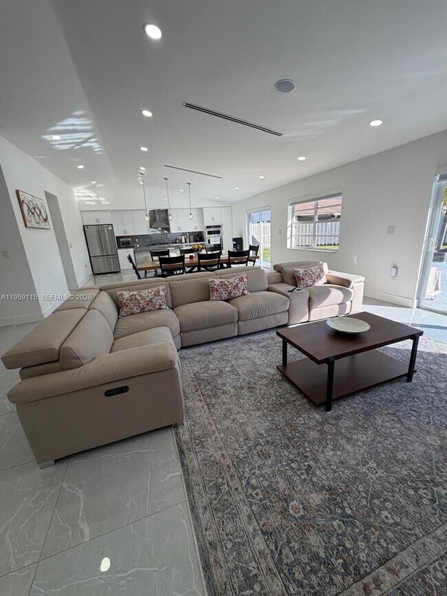 Photo - 920 Monticello Ave