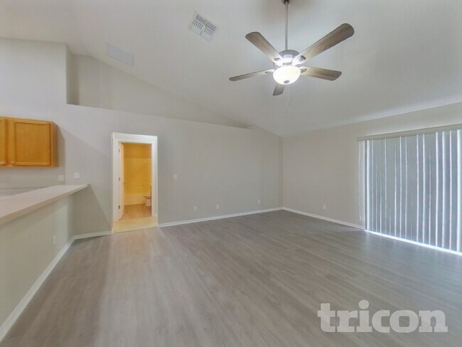 Photo - 1026 Sandhill St