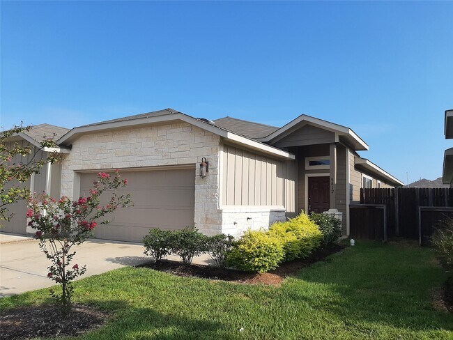 Photo - 9812 Grosbeak Ln