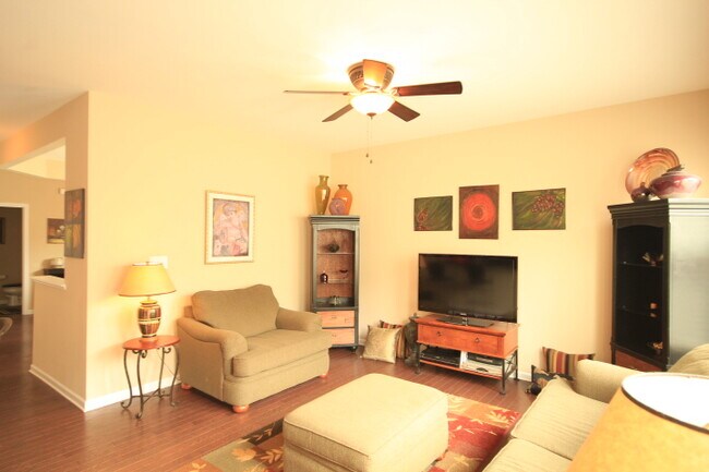 Photo - 4410 Hillsgrove Rd