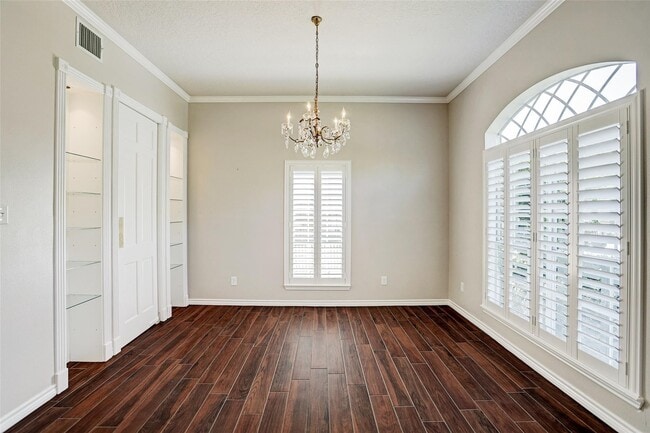 Photo - 4425 Mildred St
