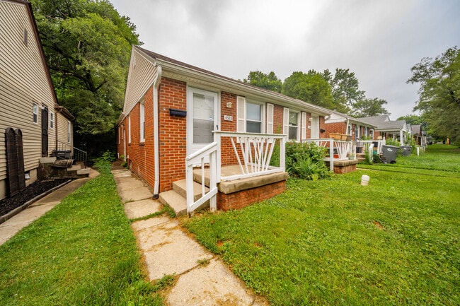 4326 Crittenden Ave