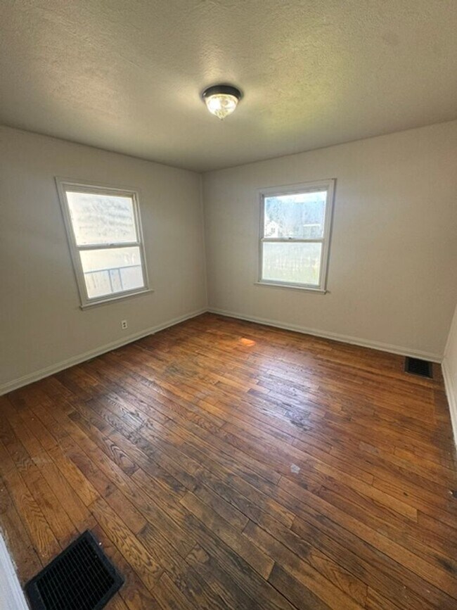 Photo - 4508 Plaza Dr