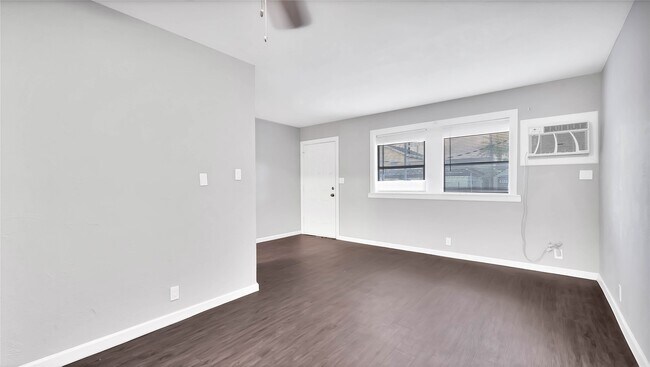 Photo - 5532 Eskridge St Unidad 2