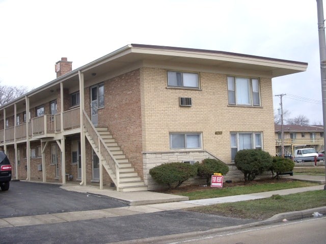 14600 Pulaski Rd. - 14600 Pulaski Rd. Apartamentos