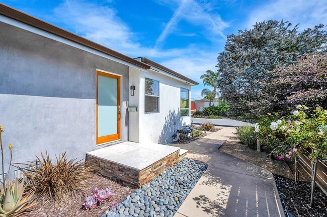 Photo - 8447 Kittyhawk Ave