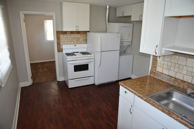 Photo - 1694 S Washington Ave Apartments Unit B