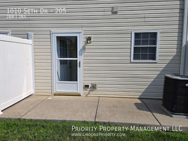 Photo - 1010 Seth Dr Unit 205
