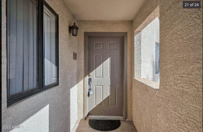Entry - 1287 N Alma School Rd Unit 230