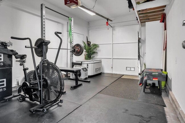 Photo - 4666 Mission Ave Unidad 7