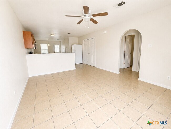 1405 Dugger Cir Unidad A