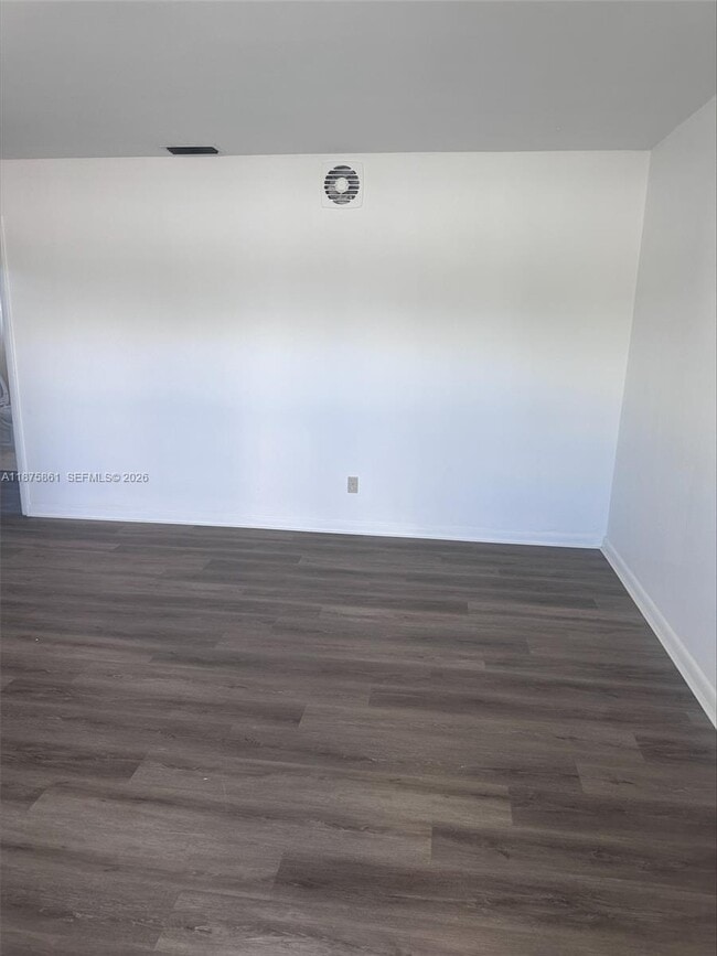 Photo - 1931 NE 168th St Unit 4