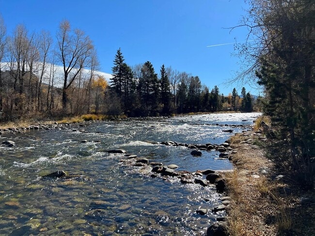 Photo - 930 Blue River Pkwy Unit 721