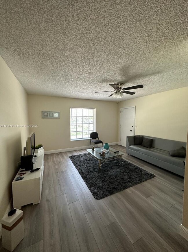 Photo - 6600 NE 22nd Way Unidad 2322