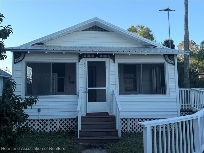 Building Photo - 326 Lemon Ave