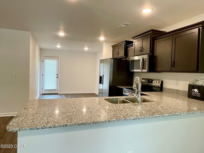 Photo - 3302 S Joplin Ave