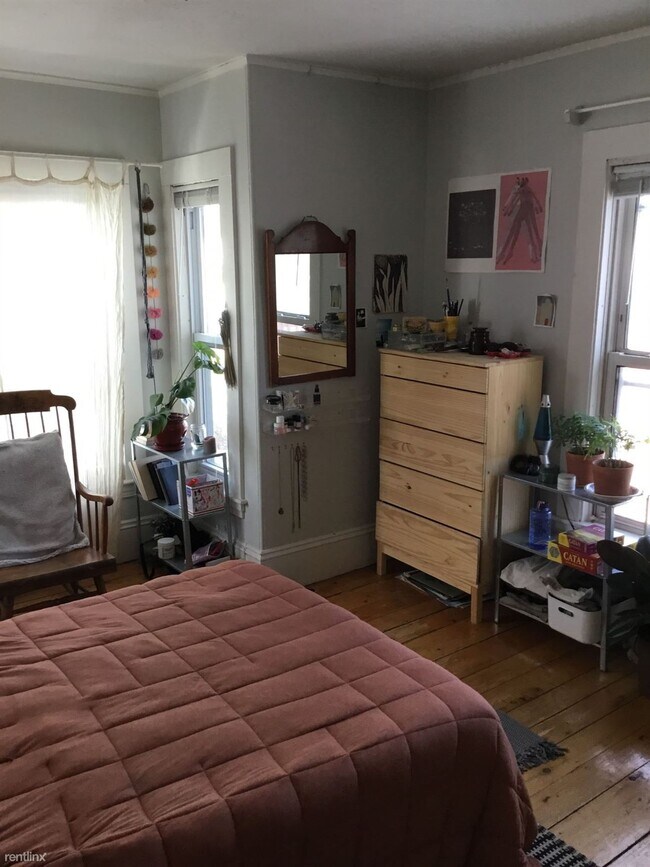 Photo - 4 br, 2 bath House - 86 Linden St # 2