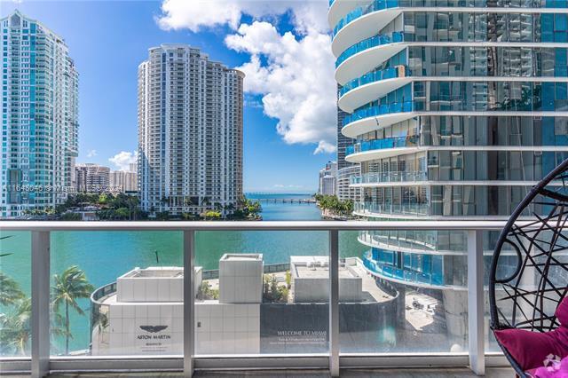 Building Photo - 300 S Biscayne Blvd Unit L-612 Rental