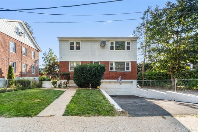 Building Photo - 105 Hillview Ave Unit 2 Rental