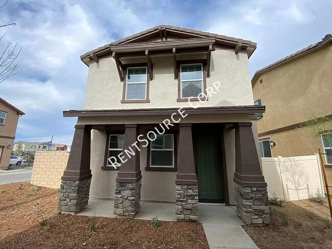 Newer 3 bedroom home w/ Solar for Lease in... - Newer 3 bedroom home w/ Solar for Lease in...