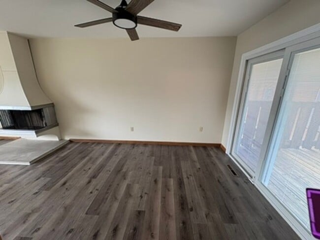 Photo - 2407 Plum St