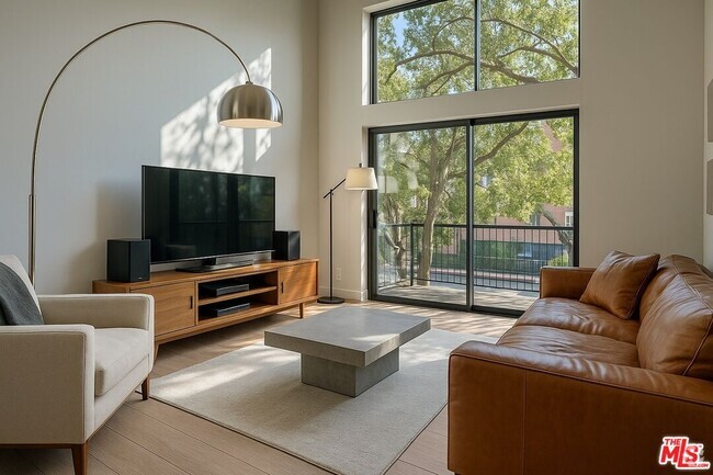 Building Photo - 980 Granville Ave Unit 3 Rental
